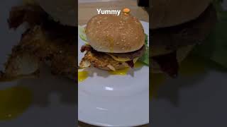 #Yummy #Burger My Way 🍔😋 | برجر بطريقتي #Short #Shorts