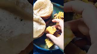 घर के काम की मजेदार बात👍#shortsfeed#shortvideo#trendingshorts#ytshortsvideo#motivation#roti#youtubes