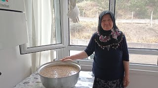 Aşure Nasıl Yapılır? Babaannem'in Elinden Aşure Tarifi