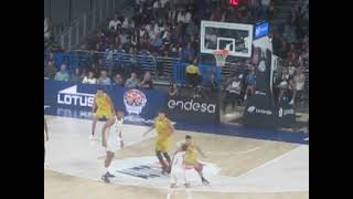 Alley Oop Campazzo & Hezonja