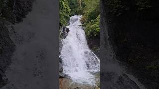 Goa ki har gali me hai ajkal waterfall👌 #waterfall #goa #travel #shorts