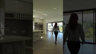 MARAVILHOSA  CASA COM VISTA ESPETACULAR  COM 4 SUITES NO CONDOMINIO MONT BLANC SOROCABA SP