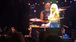 AMYL AND THE SNIFFERS - U Should Not Be Doing That | Primavera Sound 2024 Barcelona