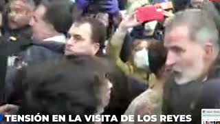 tension en la vista del rey en payporta tiran barro e increpan al presidente