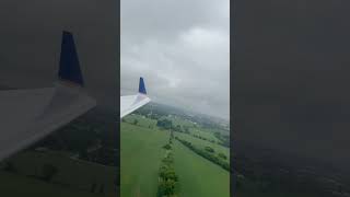 United CRJ-200 landing in Appleton Wisconsin #aviation