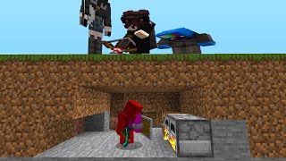 Minecraft Manhunt but with weird proportions