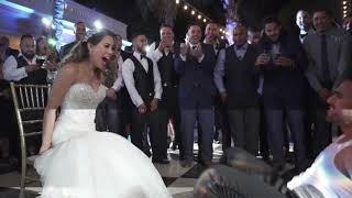 HOW TO MAKE YOUR BRIDE SMILE