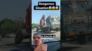 On road truck seen very dangerous ⛔️ #youtubeshorts #truck #seen #view #ohno #dangerous #omg #trap