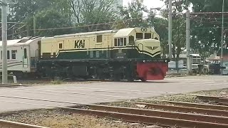 Vintage Ke Blitar!Hunting Ka Jarak Jauh & Krl Commuterline Di Siang-Sore Hari JPL 78 Stasiun Bekasi