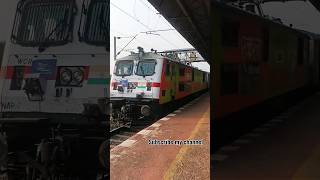 22812/New Delhi - Bhubaneswar Rajdhani Express (via Adra) #indianrailways #explore #shortsvideo