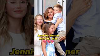 Jennifer Garner with her Kids #shorts #jennifergarner #benaffleck #jlo