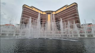 Performance Lake At Wynn Palace - We've Got Elegance (daytime)