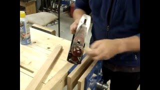 An old trick for hand planing wood