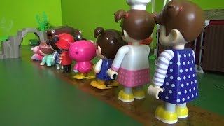 콩순이 콩콩이 세요 10명 친구들 바위 통과 장난감 놀이 Kongsuni Baby Doll 10 Friends  go through the rocks toys play