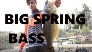 Flippin' Jigs For Big Spring Bass -Kayak Bass Fishing Western Massachussets