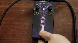 GEAR NERDS - Black Arts Toneworks Skyboost pedal demo (no talking)