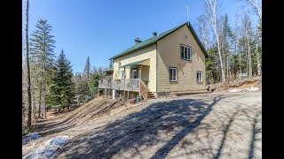 Maison à vendre sur le bord de la rivière