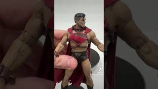 Gladiator Superman - Toy Quickie Review by the GayComicGeek from the McFarlane DC Multiverse series