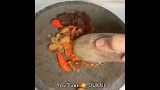 Wah ❗ide menu masak siang ini, bikin rujak kangkung aja, dari pada beli bikin sendiri lebih puas