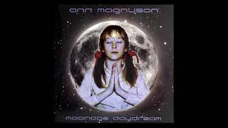 Ann Magnuson and The Luv Show Family Swingers "Moonage Daydream" (1997)