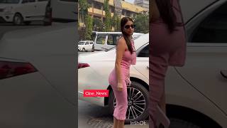 Suhana Khan भी किया Malaika Arora की तरह *Ducks Walk* होती जा रही है 👍#ytviralshorts #suhanakhan