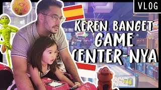 🇮🇩🇪🇸 REAKSI LUCU ANAK BULE MAIN DI GAME CENTER PERTAMA KALINYA SAMA PAPA | MAIN KE MALL PT. 2