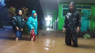 SMPN 1 GIRISUBO BANJIR SEBATAS LUTUT