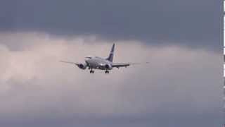 WestJet 737-600 Landing at Toronto Pearson Int'l (CYYZ)