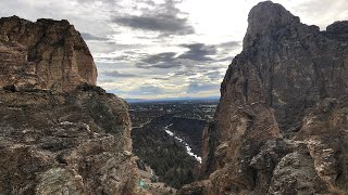 Hiking Oregon Smith Rock Summit Ridge