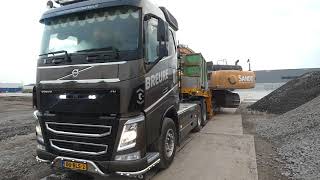 CASE CX350C & VOLVO FH16 540 IN ACTION