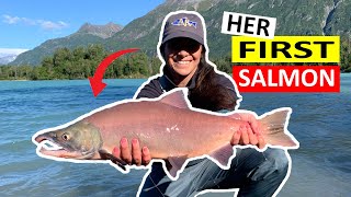 HER FIRST sockeye SALMON {& BEAR ENCOUNTER}!!! | Alaska Salmon Fishing