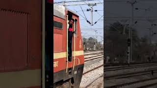 LOCO PILOT MOTIVATION - Locomotive WAP 4 #loco #shorts