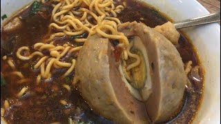 Makan bakso klenger super pedas pas banget musim ujan gini 🔥