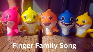 Shark Finger Family Song for babies, Toddlers, Kindergarten, Preschool Kids with Mommy & Baby |