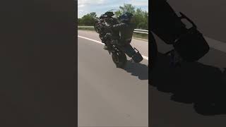 #motorcycle #highway #stunts #crazy #mt09tracer #music #hiphop