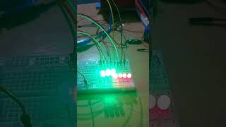 using right shift in Arduino , 74HC595. #shorts #arduino #binary #led #electronics #engineer #fun