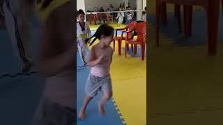 أجواء رائعة 💥 في التمارين 👌🏻 والتحدي بين الصغار شاهد للآخر 🔥🥋