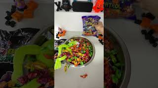 🍬🎃Preparing a Monster Halloween Candy Salad! 🎃🍬 #shorts #halloween #desserts #asmr