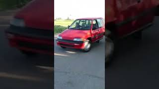 Le puso ruedas de carrito de supermercado a su coche 🤔🚗 #Shorts