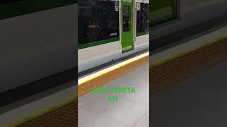 naik kereta api