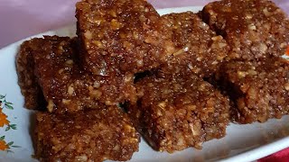 Healthy 2 ingredient dry coconut jaggery burfi || Dry coconut burfi || #Candidberry