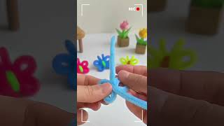 Twisting stick teaches you how to make a butterfly ring to relieve stress, kindergarten, parent-chi