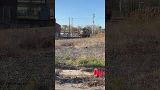 CSX Locomotive Train #freighttrain #locomotive #train #railfans #railroad #railway #rail