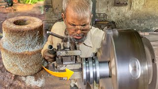 Amazing Production of making V-belt Pully from Old iron | Hard working old man manufacture Pully