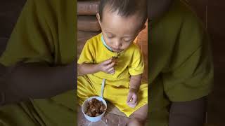 Bayi mukbang abon #babyactivities #babyeatingfood #babyeat #babyboy #babyshorts #babyvideos #bayi