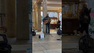 Street singer, Covent Garden, London, UK (24.09.2024)