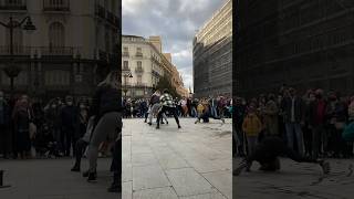 Por las calles de Madrid 🎭🎶 #puertadelsol #madrid #madridspain #streetshow