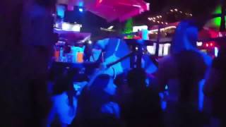 Tiroteo en Blue Parrot en Playa del Carmen México 2017