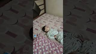 Kaise ek Chhota sa baccha Bhagwan ka naam Sun Raha hai