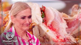 🐤 Pepe intenta reanimar el pollo crudo de Cristina Cifuentes | MasterChef Celebrity 9